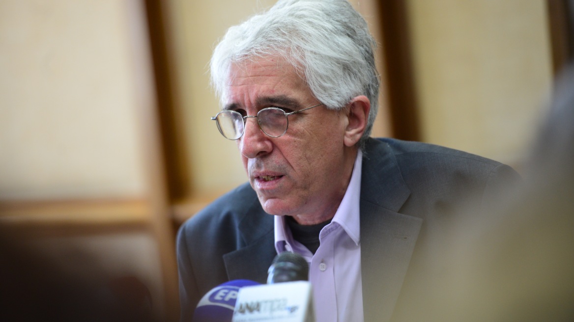 Παρασκευόπουλος: «Έχω δεχτεί και εγώ απειλές»