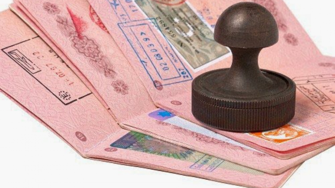 Ακίνητα: Δεν αποδίδει η «Χρυσή Βίζα» - Το ΥΠΕΣ δεν έχει ούτε χαρτί για να τις εκτυπώσει...