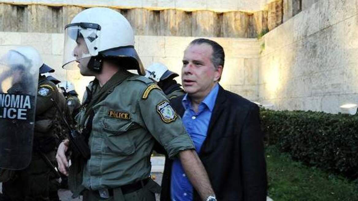 Ασύλληπτοι παραμένουν οι δράστες της επίθεσης στον Κουμουτσάκο 