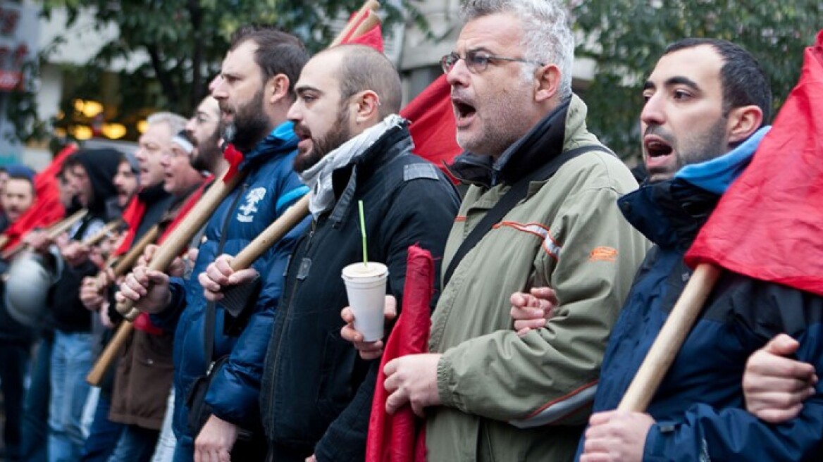 Γενικό προσκλητήριο απεργίας από συνδικάτα και... ΣΥΡΙΖΑ εναντίον της κυβέρνησης