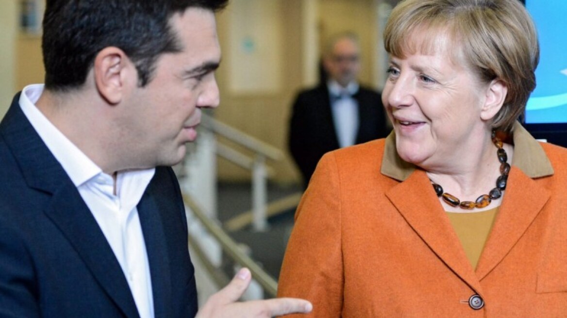 Με αιχμή το ταξίδι Τσίπρα στην Τουρκία στη Σύνοδο για το προσφυγικό η Ελλάδα