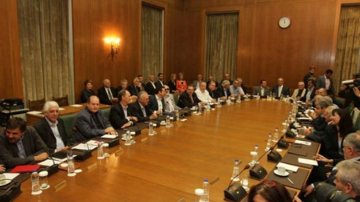 Προεξοφλεί συμφωνία με τους δανειστές η κυβέρνηση και ετοιμάζει το «παράλληλο πρόγραμμα»  