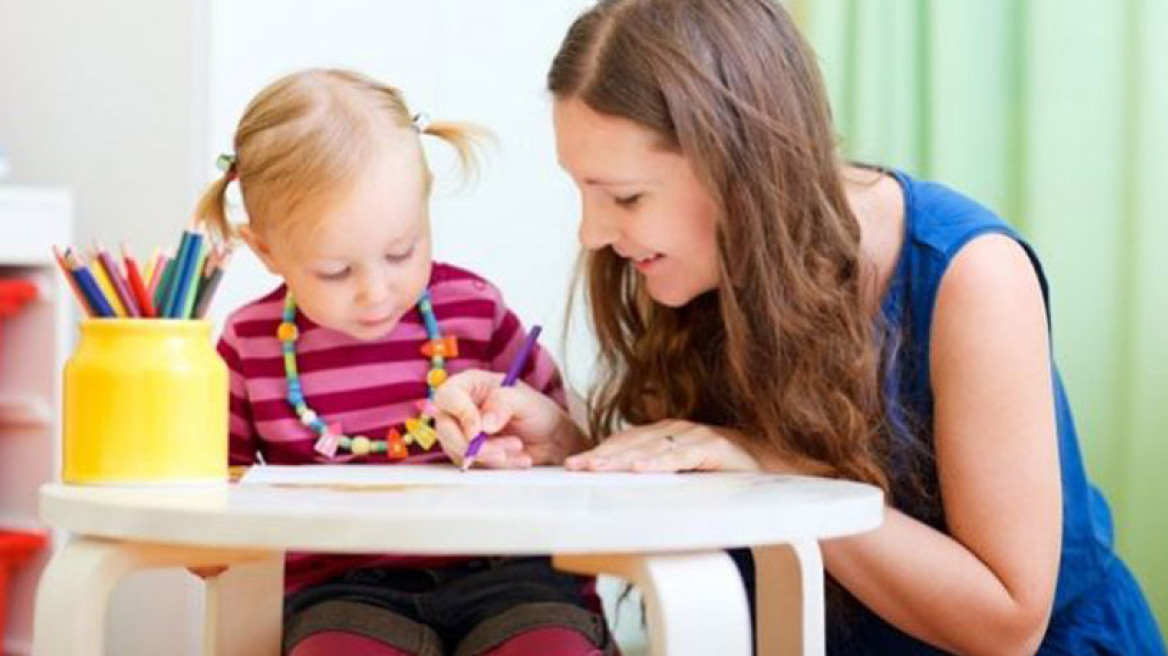 Πώς να επιλέξετε νταντά για το παιδί σας