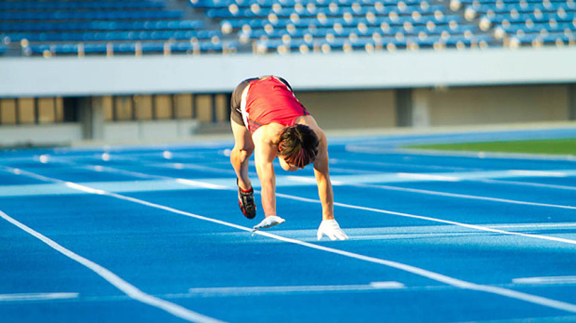 Βίντεο: Ιάπωνας έσπασε το Ρεκόρ Γκίνες για τα 100μ. στα... τέσσερα