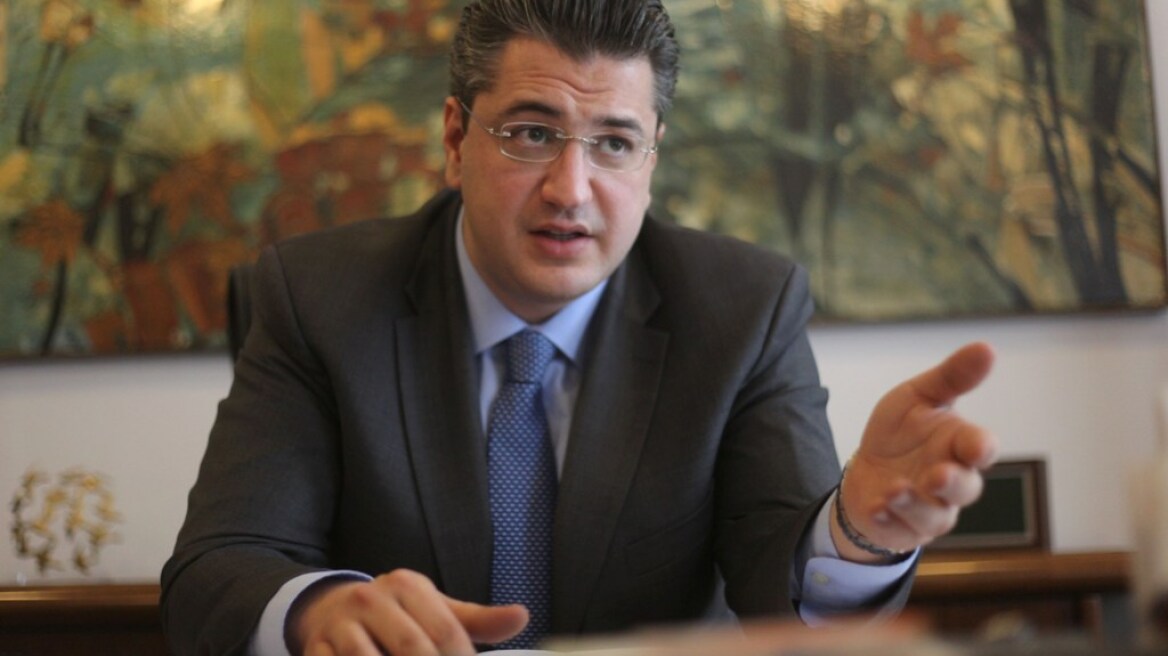 Ο Τζιτζικώστας παρουσίασε τις προτάσεις του για την οικονομία