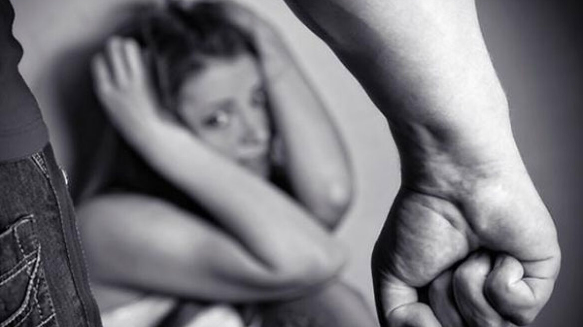 Βόλος: Χτύπησε την κόρη του όταν του είπε ότι είναι έγκυος!