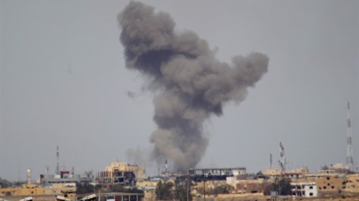 Μαχητικά των ΗΠΑ κατέστρεψαν 116 βυτιοφόρα με καύσιμα των τζιχαντιστών