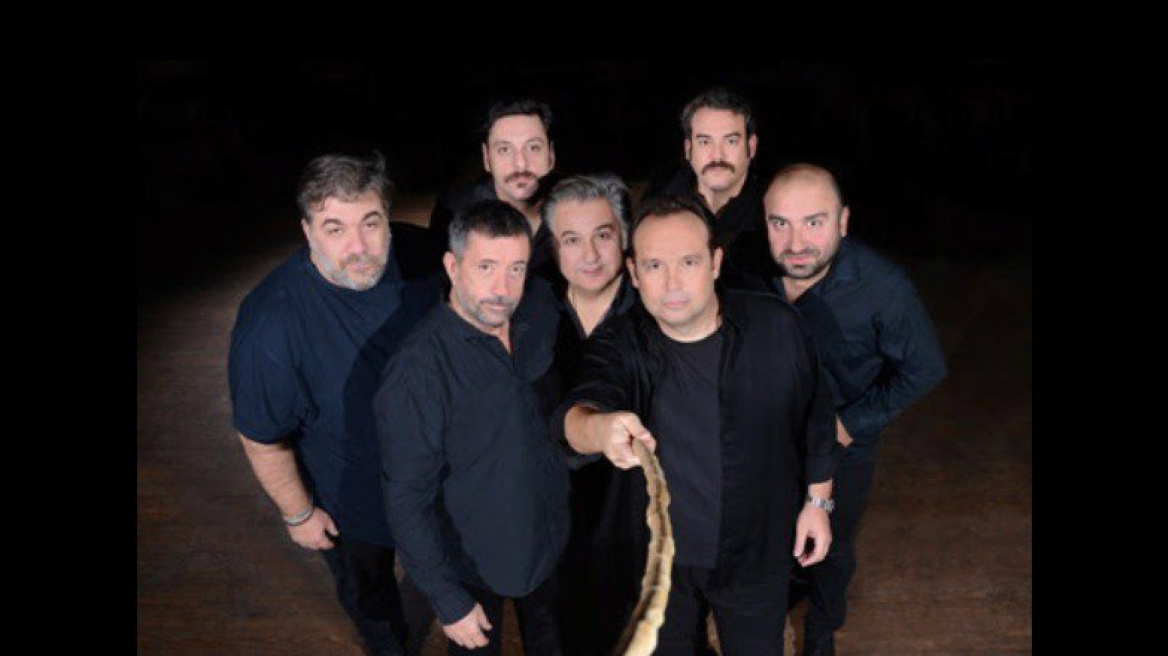 Οι Άγαμοι βγάζουν selfie