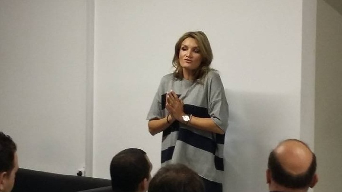 Το «ευχαριστώ» της συζύγου Τζιτζικώστα  