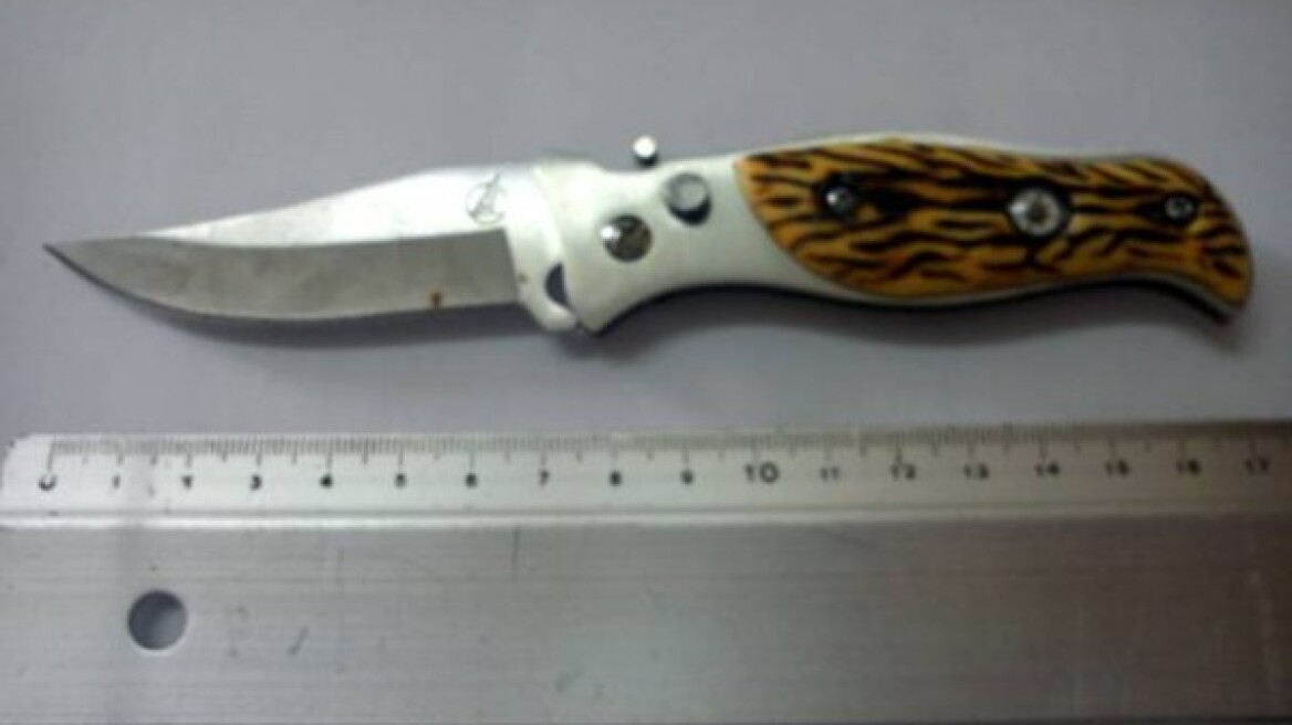 Ανήλικος οδηγούσε χωρίς δίπλωμα και οπλισμένος