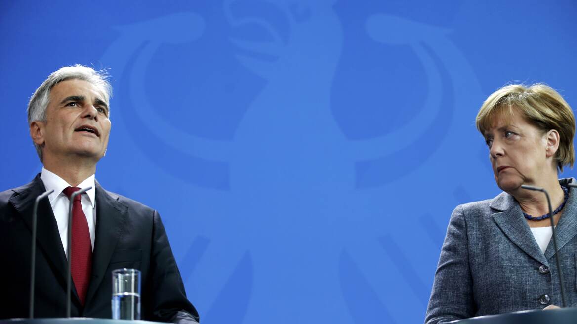 Να γίνουν άμεσα τα hotspots, ζητούν Μέρκελ και Φάιμαν