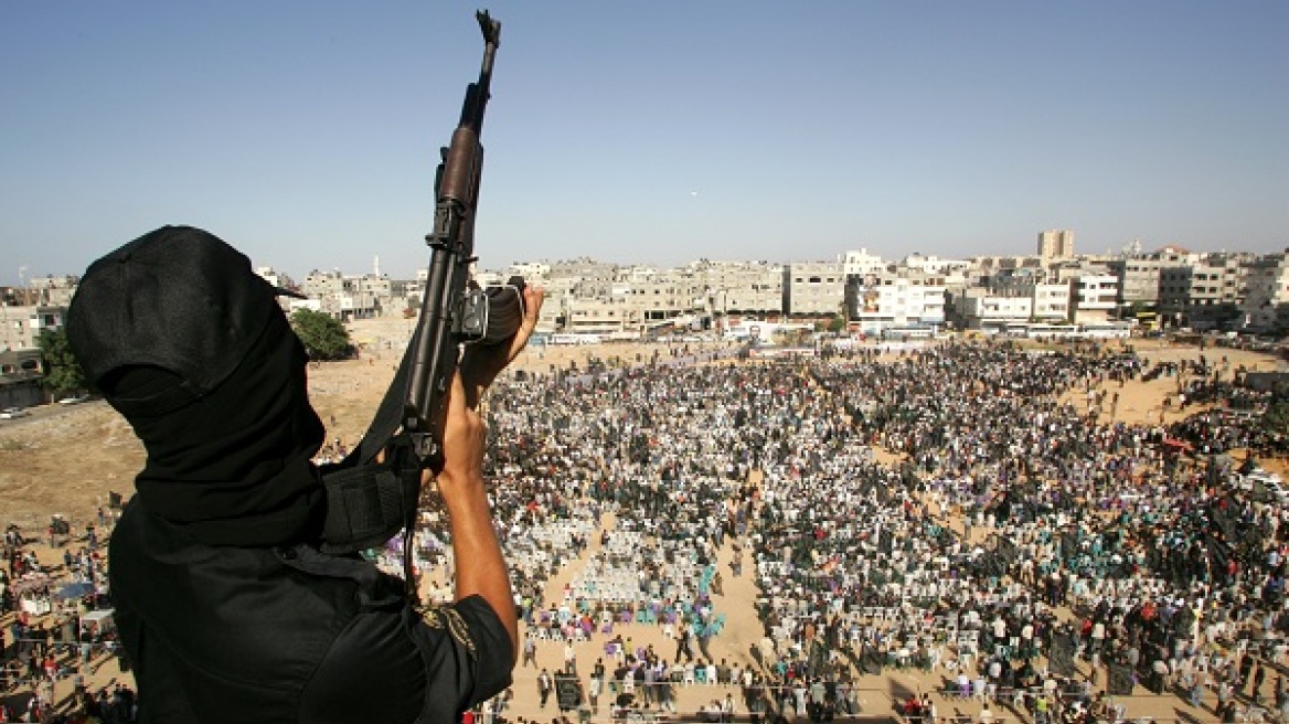 What to do in a terrorist attack: Be prepared - and don't play dead! 