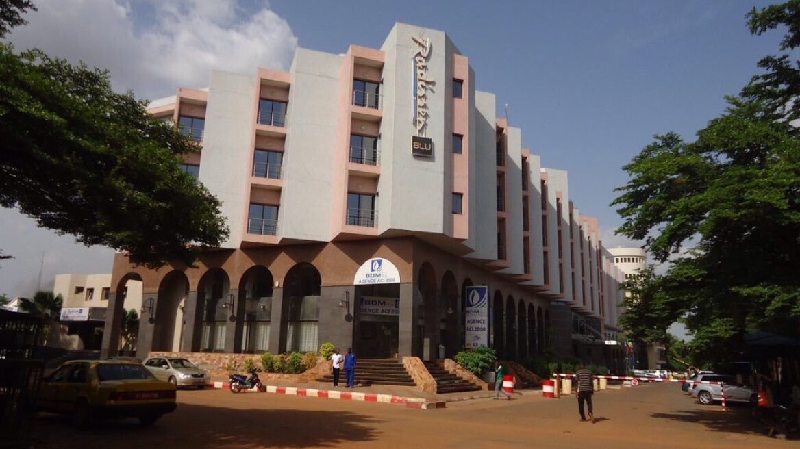 Gunmen attack Radisson Blu hotel in Bamako, Mali