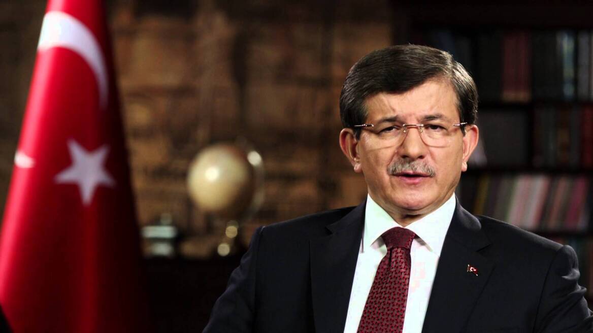 Turkey has the right to defend its borders, Davutoglu says