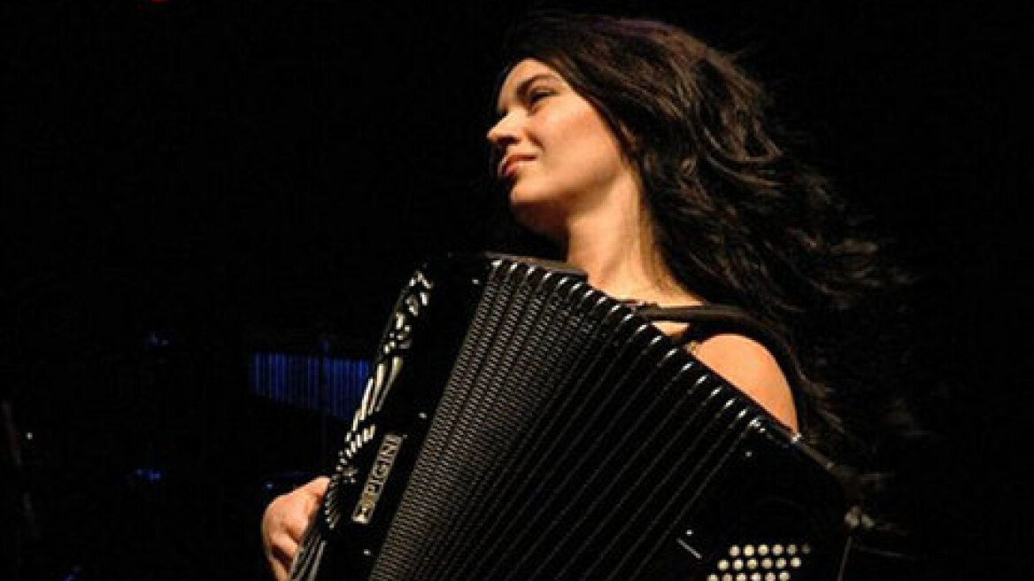 Η Ζωή Τηγανούρια στη μουσική σκηνή «Ζυγός»