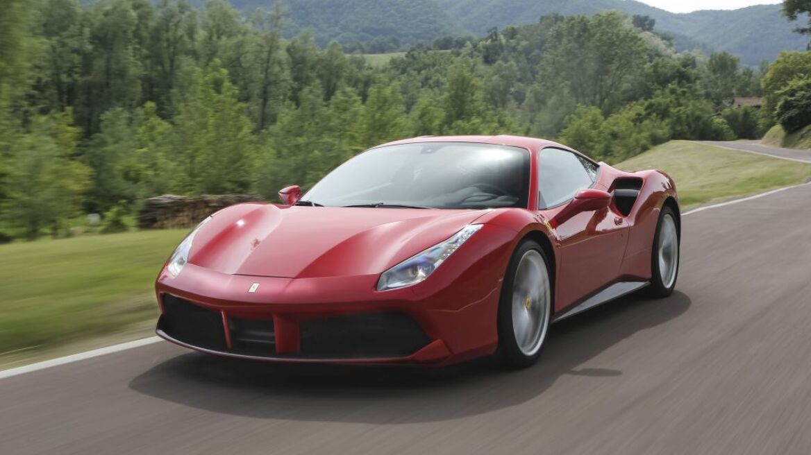 Ο τραπεζίτης και η Ferrari του... πονηρού εφοπλιστή!