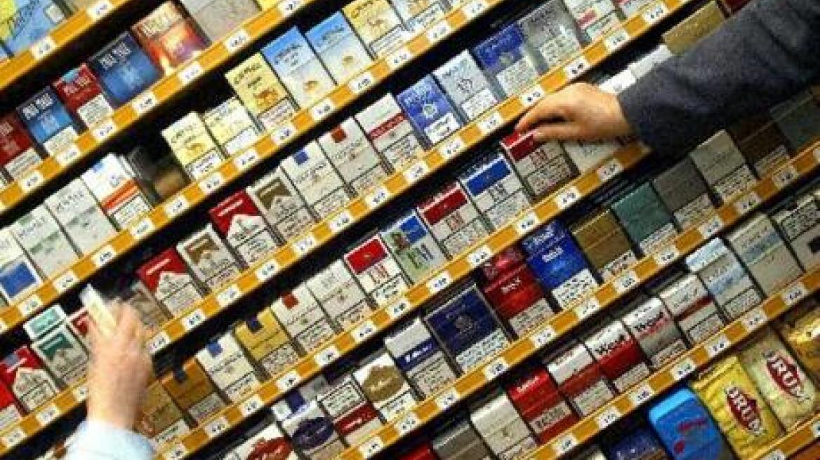 Βόνιτσα: Μπήκαν σε σούπερ-μάρκετ και «σήκωσαν» τα τσιγάρα