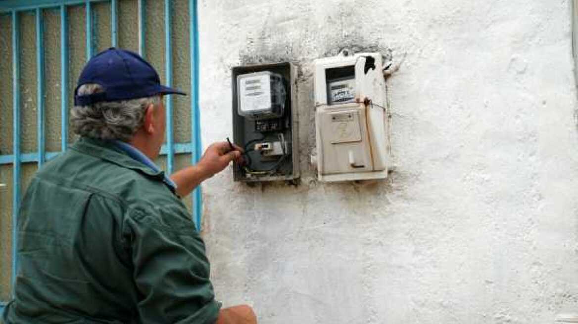 Καβάλα: Υπάλληλοι τράπεζας έσωσαν γριούλα από απατεώνες