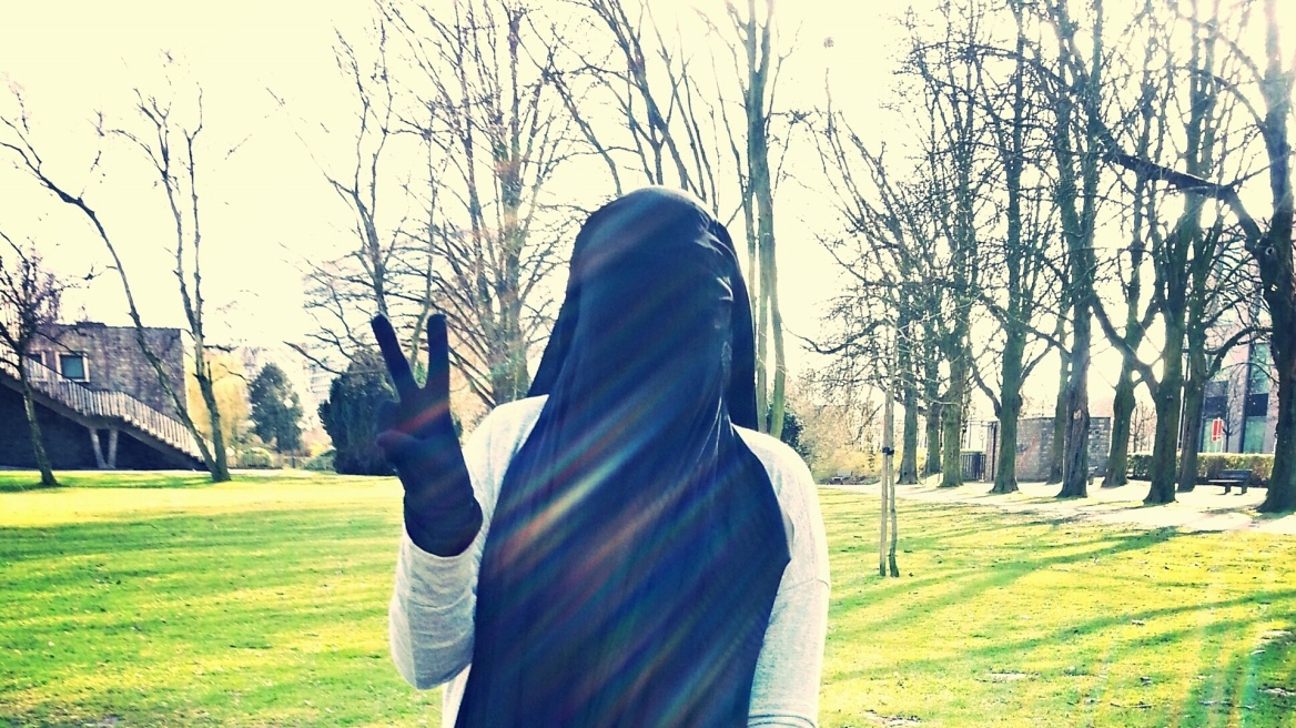 Η ιστορία της Μαΐσα: Πώς μια έφηβη του Βελγίου μετατρέπεται σε φανατική ισλαμίστρια