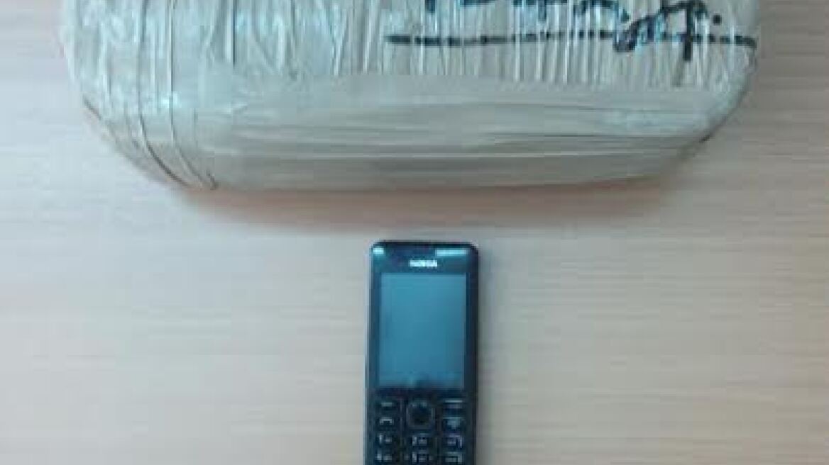 Το μοτέρ του Ι.Χ. έκρυβε ένα κιλό χασίς