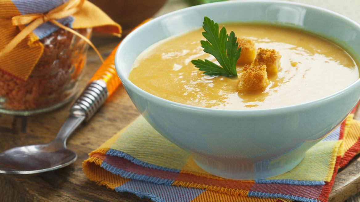 Βελουτέ με πορτοκαλί φακή