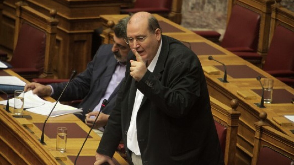 Αντιπολίτευση κατά Φίλη: «Προσχηματικός» ο εθνικός διάλογος για την Παιδεία