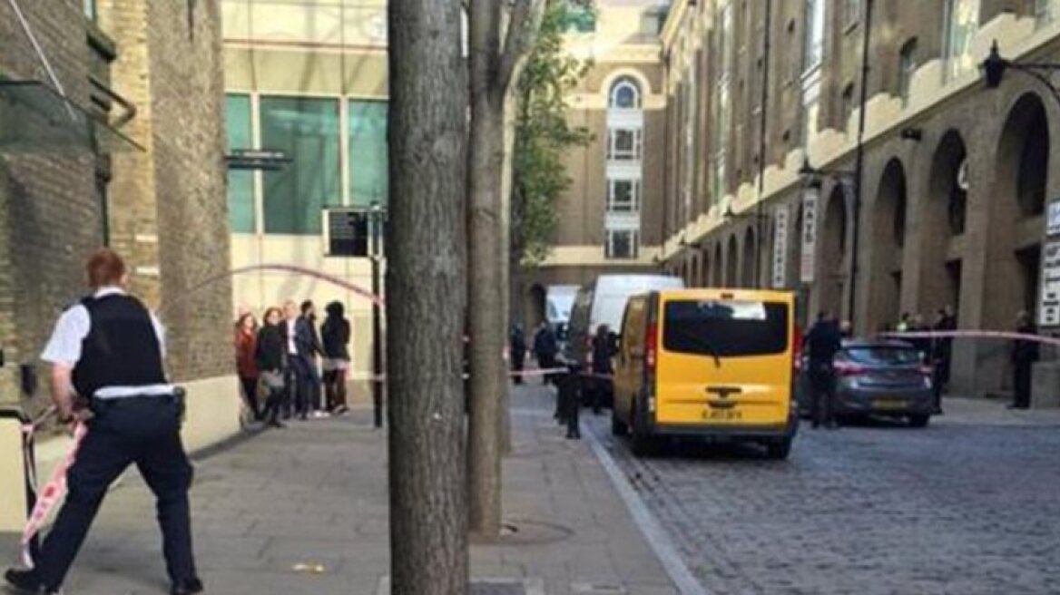 Buildings close to London Bridge are evacuated