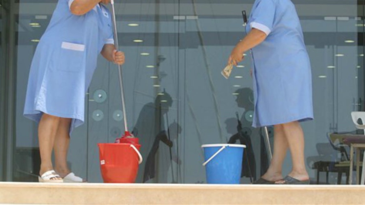 Ανανεώνονται οι συμβάσεις των εργαζομένων στην καθαριότητα σε δημόσιο και ΟΤΑ