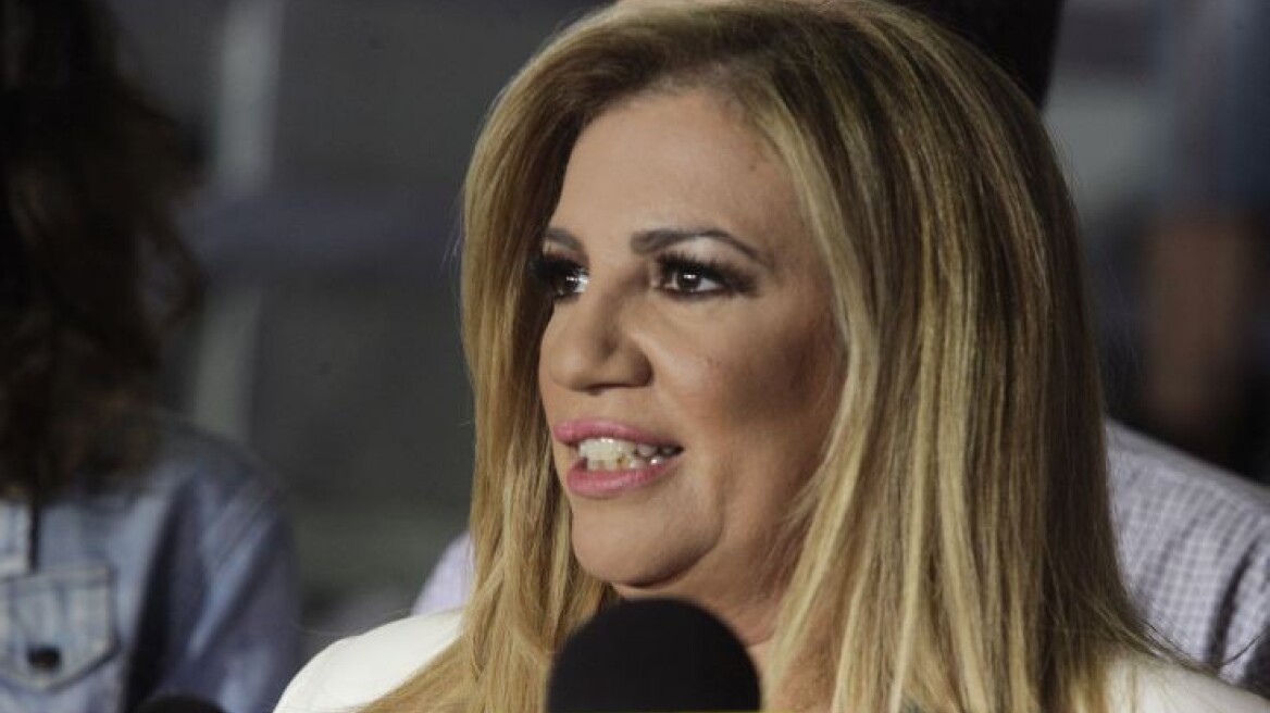 «Μαλλιά κουβάρια» Φώφη - Ρένα για τα αντιπλημμυρικά 