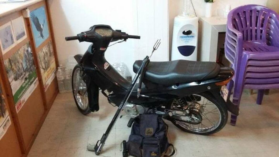 Ιεράπετρα: Ανήλικοι κυνηγούσαν λαγούς με... ψαροντούφεκο! 