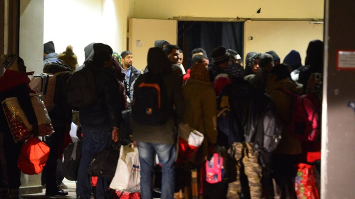 Immigrants from Idomeni arrive in Athens