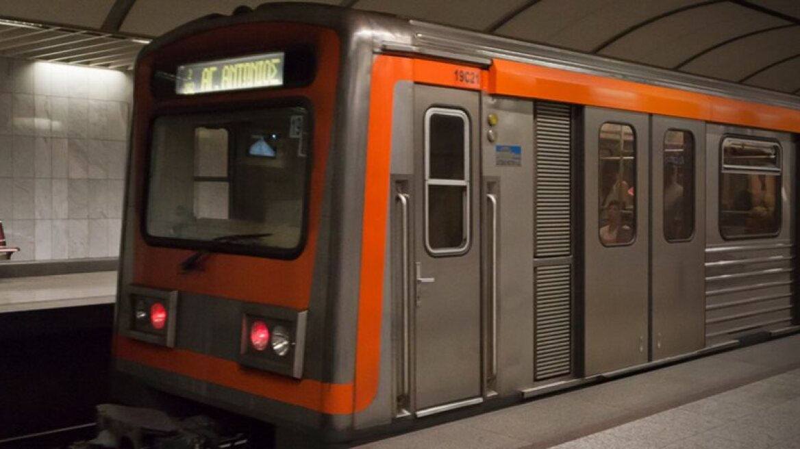 Security cameras to be installed inside Athens metro trains