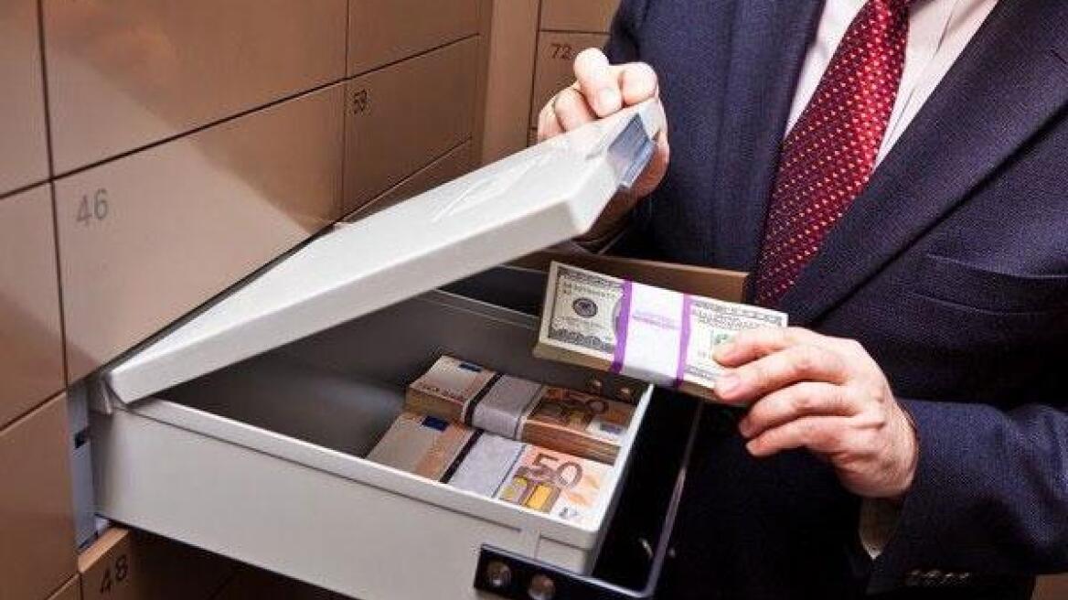 Έρχεται φόρος έως 45% στο «μαύρο χρήμα»