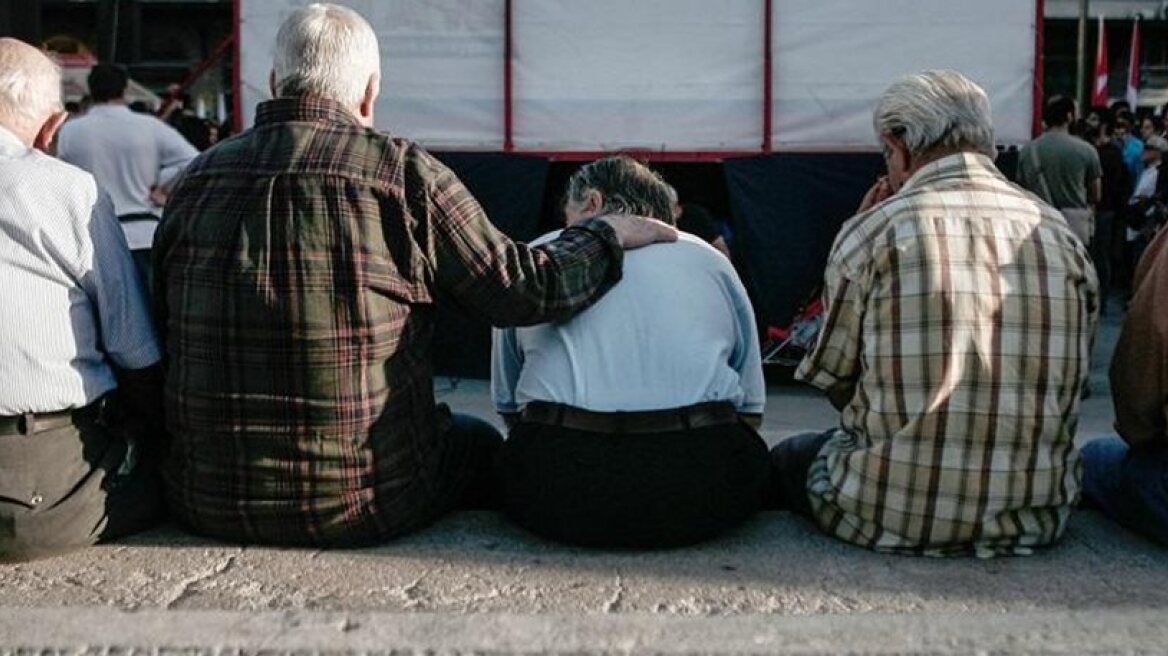 Budget 2016: Govt minister makes no denials that pension slashes are on their way