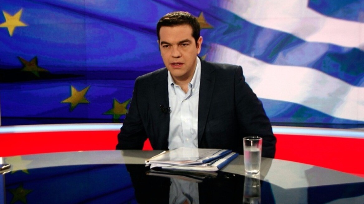 Watch live: Prime Minister Alexis Tsipras meets with three journalists