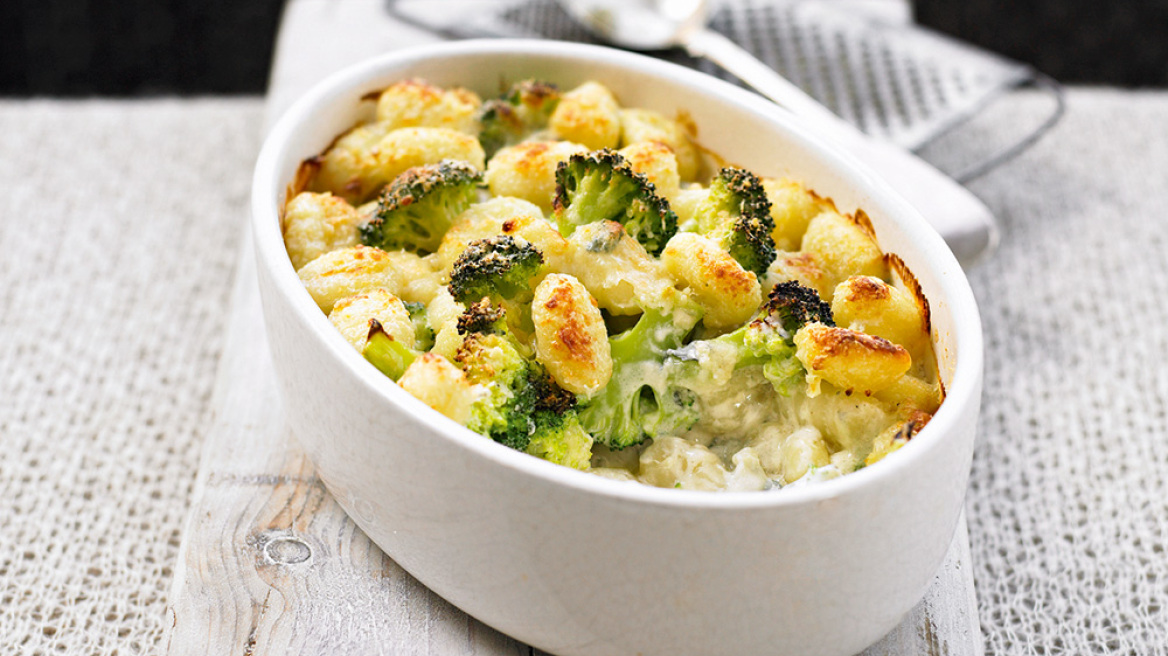 Νιόκι με μπρόκολο και μπλε τυρί