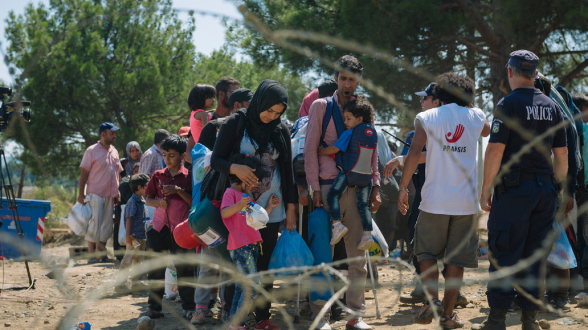 The EC gives 13 mln euros to support refugees in West Balkans
