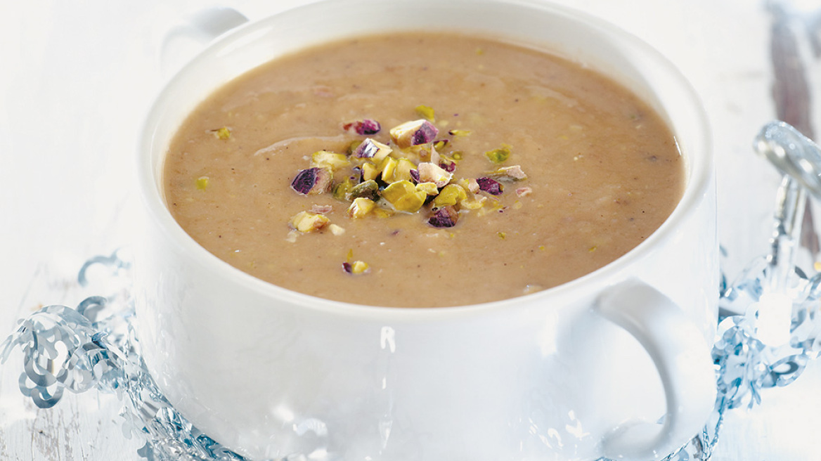 Κολοκυθόσουπα με σύγκλινο Μάνης, κάστανα και φιστίκια