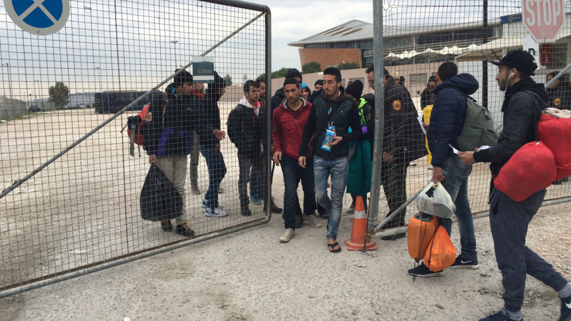 Χάος στη διαχείριση του μεταναστευτικού, καταγγέλλουν οι εργαζόμενοι