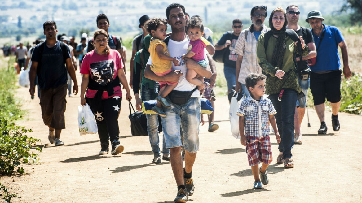 EU Commission and UNHCR launch scheme to provide 20,000 reception places for asylum seekers in Greece