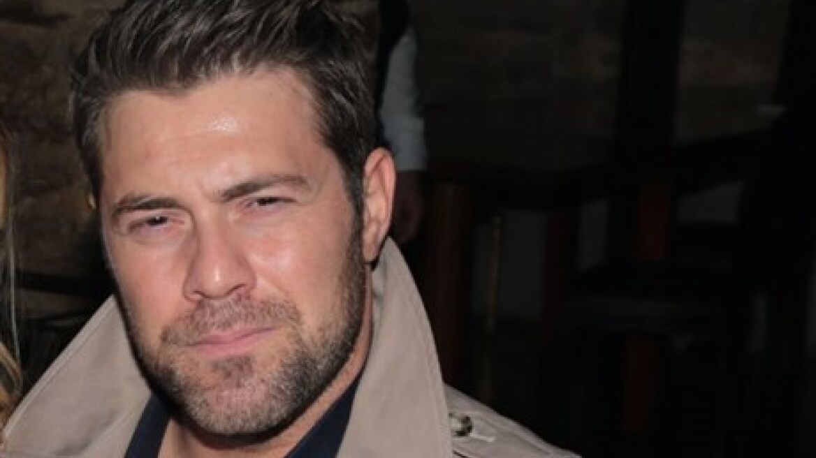 Χρήστος Χολίδης: «Φτάσαμε στο σημείο να συγκατοικήσουμε, αλλά ήθελε υπηρέτρια»