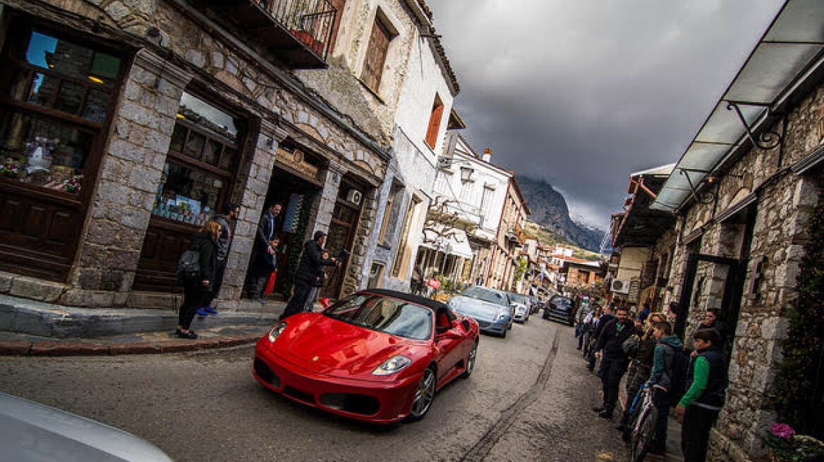 «Αντάμωμα» για Ferrari και Porsche στην Αράχωβα