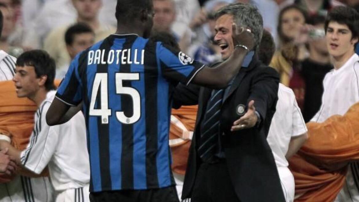 Στο πλευρό του Μουρίνιο ο Μπαλοτέλι