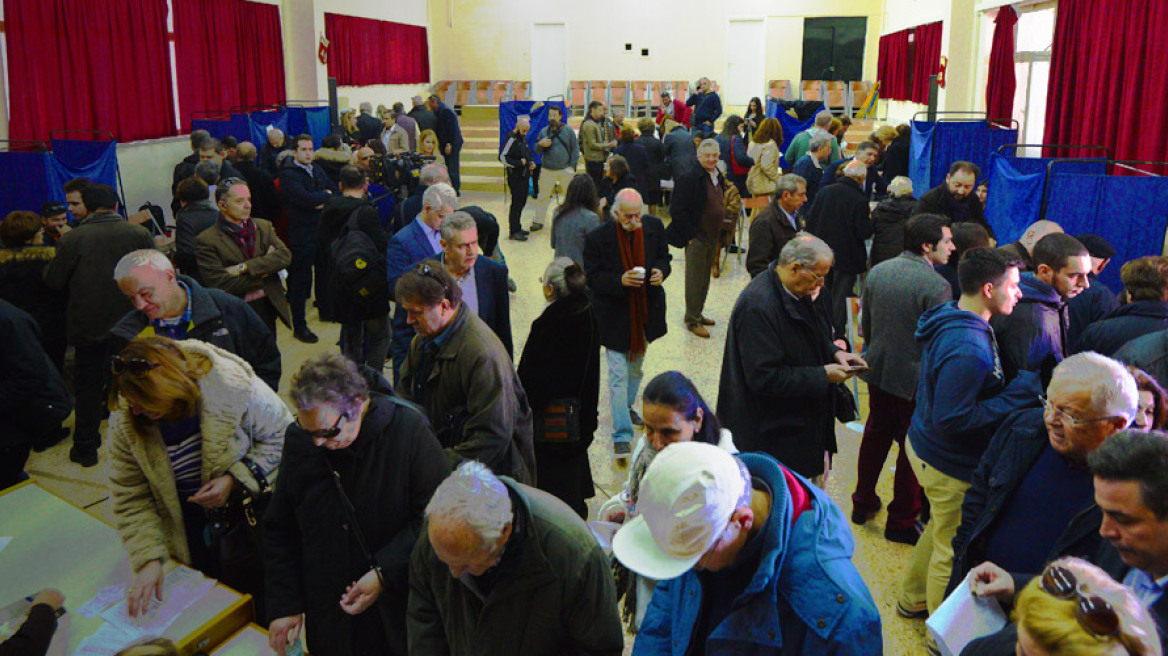 Ζητείται... μεταΤσίπρας: Το «μήνυμα» των πολιτών που στήθηκαν στις ουρές της ΝΔ 