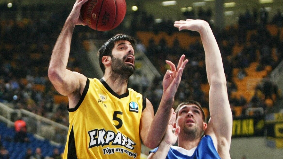 Σάκοτα: «Να ματώνω για την φανέλα, τίποτα λιγότερο»