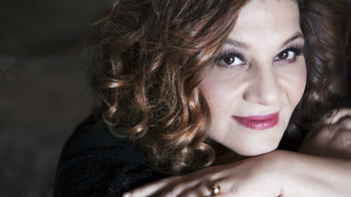 Τραγουδώντας στο Σύνταγμα