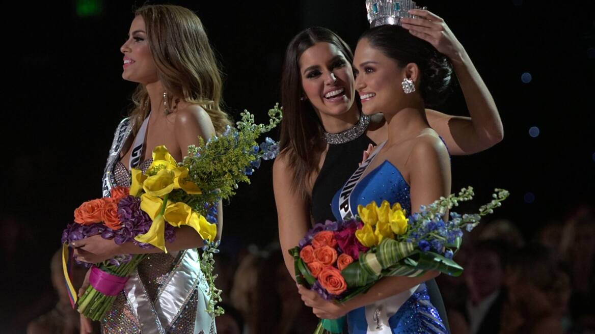 Miss Universe mix-up as the wrong beauty queen gets crown (pic)