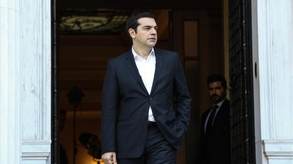 Σύσκεψη υπό τον Τσίπρα για διαπραγμάτευση, ασφαλιστικό και «παράλληλο» πρόγραμμα