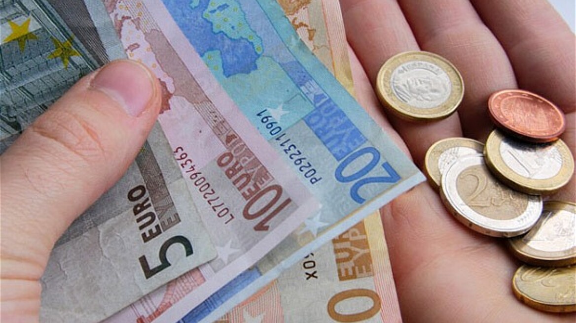 Σαράντα τέσσερις στους εκατό Φινλανδούς πιστεύουν πως θα τα πάνε καλύτερα εκτός ευρωζώνης