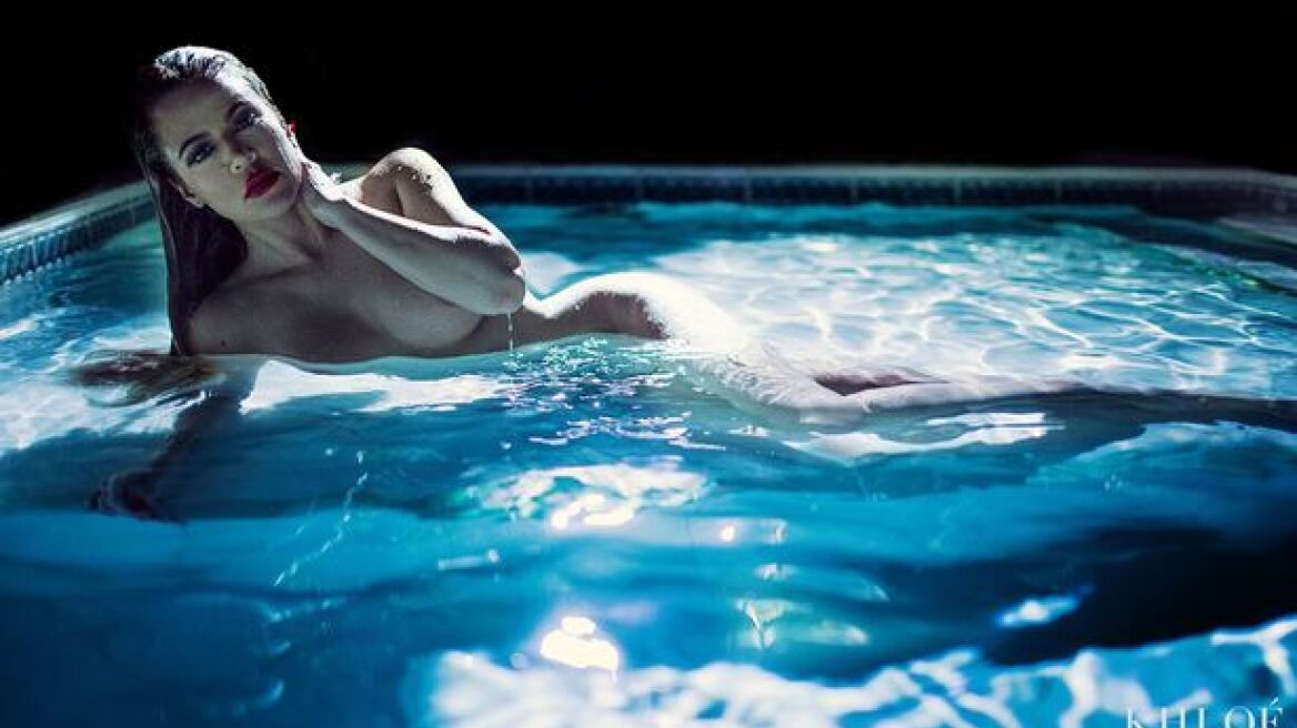 Νέες γυμνές φωτογραφίες της Khloe Kardashian από τις διακοπές της 